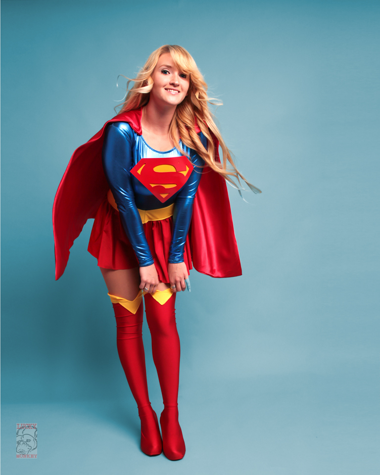 Holly Brooke has a pretty neat Supergirl costume - Superheroine Blog